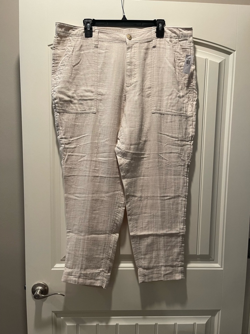 Old Navy Lightweight Cotton-Linen Blend Casual Pants in Off-White
